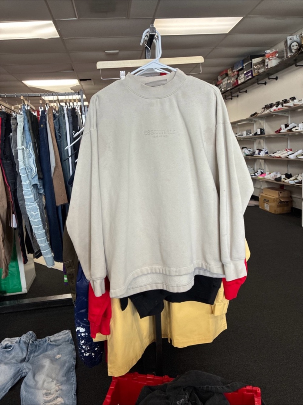 Essentials Fear of God Relaxed Fit Crewneck Sweater Men's Size XS Eggshell Used